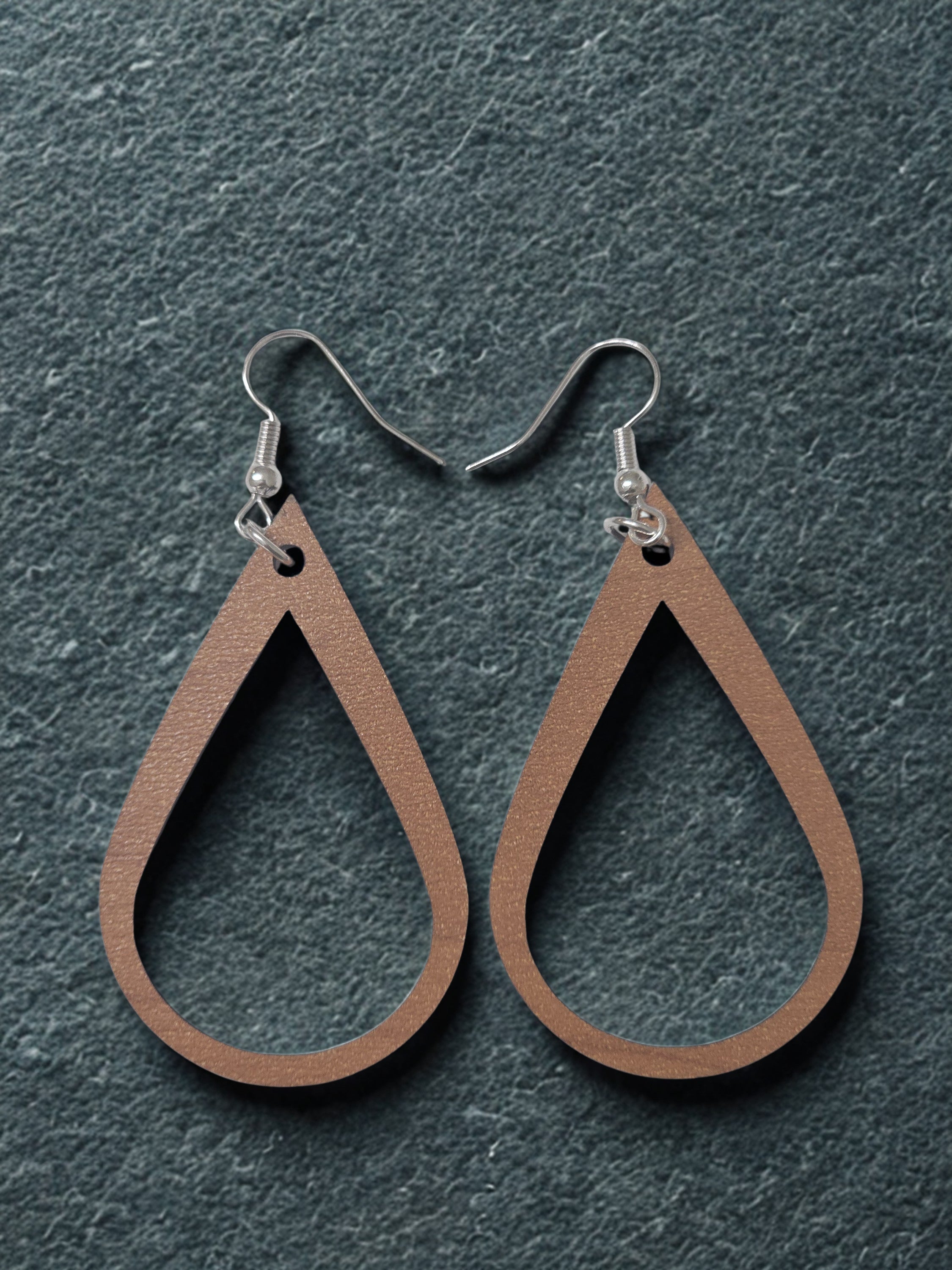 Tear drop dangle